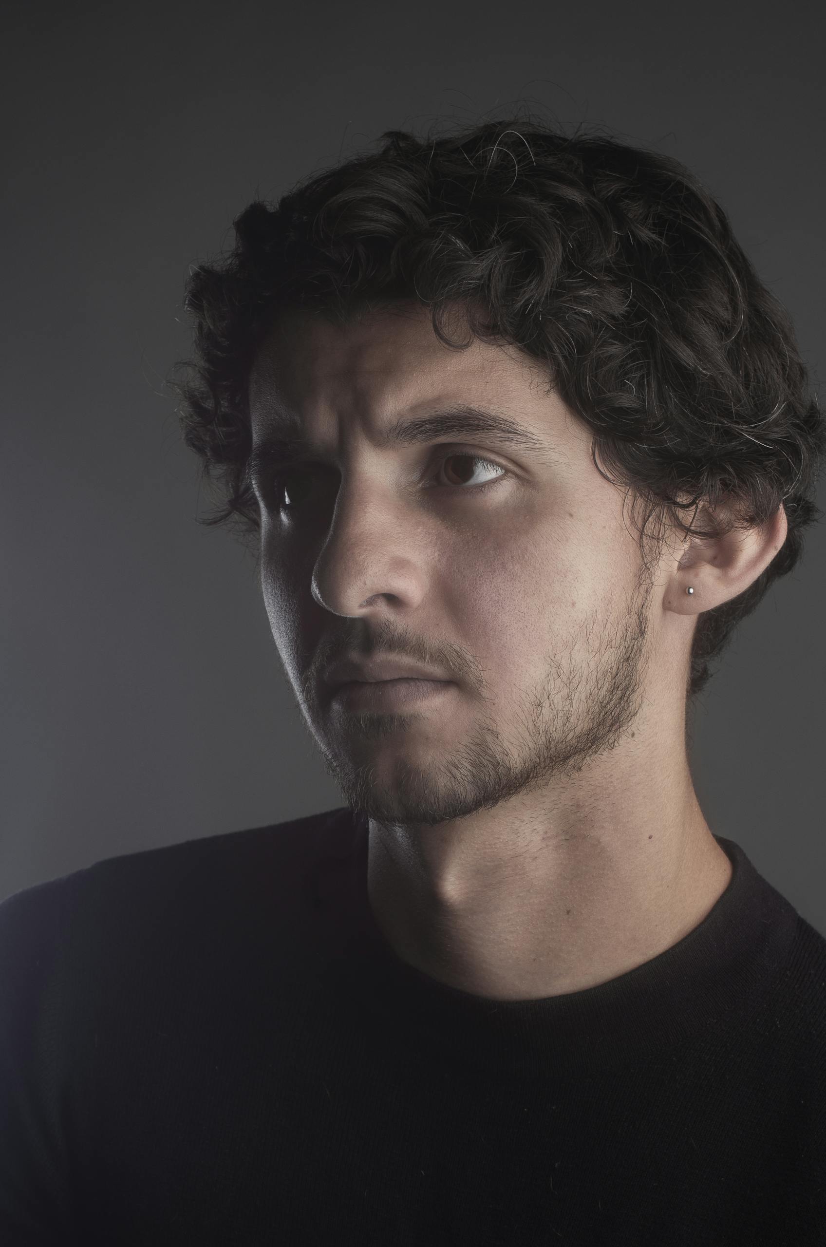 Emotive black and white portrait of a man in Ciudad de México.